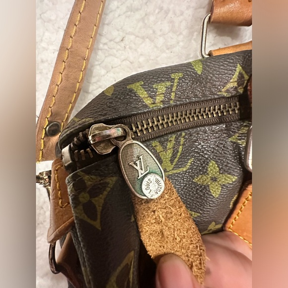 Vintage speedy 30 Louis Vuitton bag FLASH SALe. Today!!! Never priced this low. - Picture 2 of 10